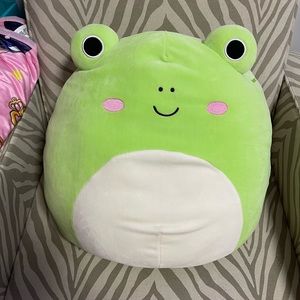 Squishmallow wendy OG 16”